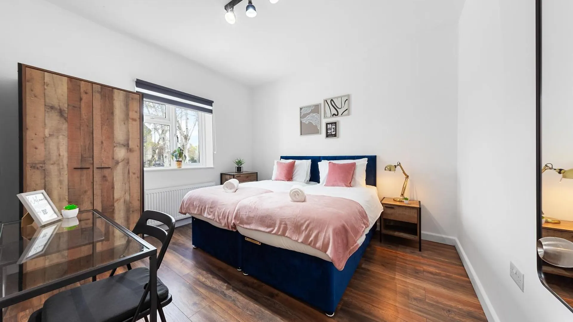 Apartment 20 Percent Off-Sleeps 11-Central-Games-Free Parking Southampton