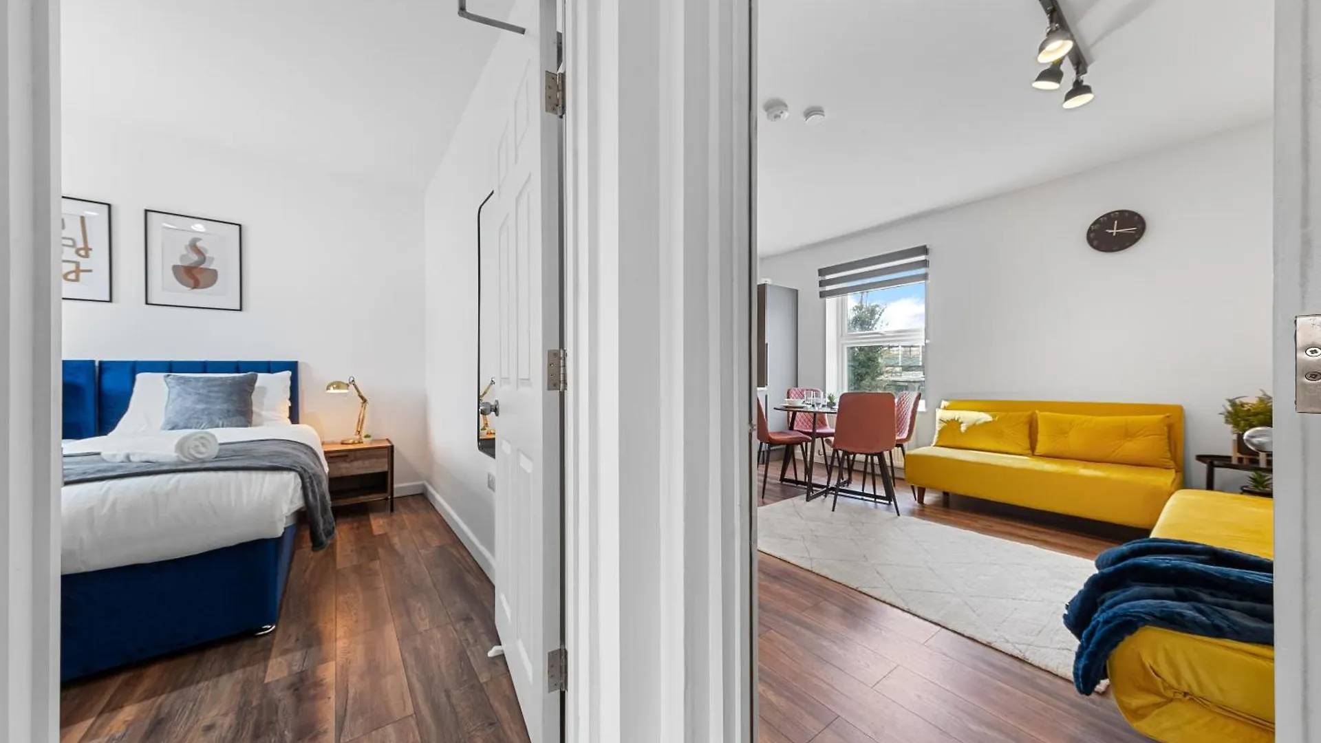 20 Percent Off-Sleeps 11-Central-Games-Free Parking Southampton